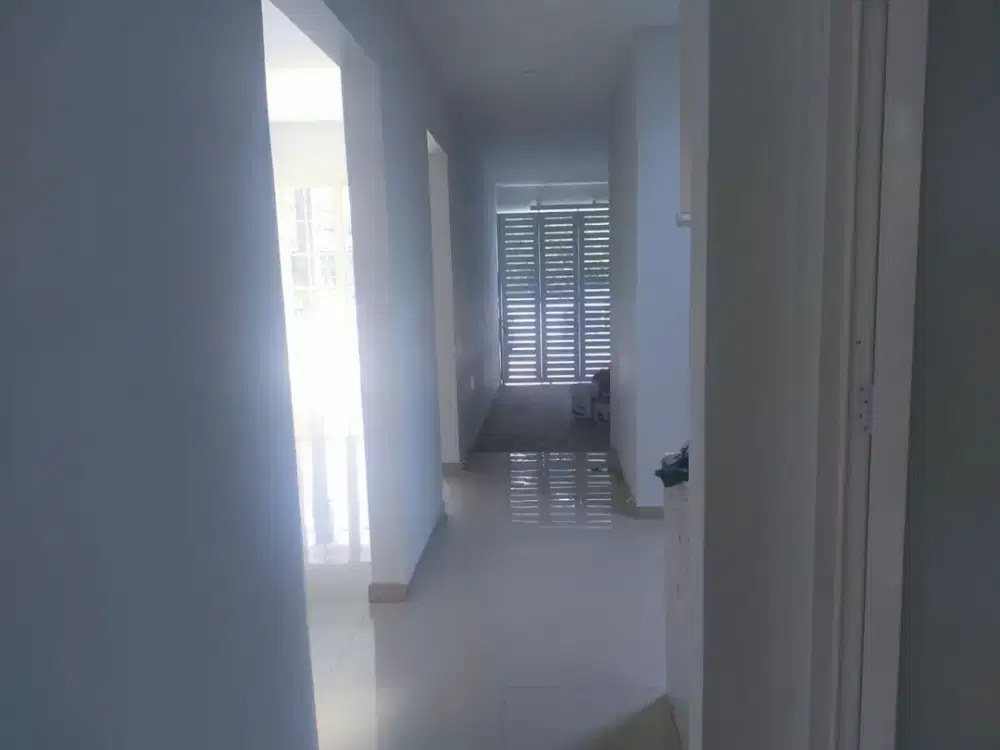 RUMAH BARU GRES & MEWAH DI PURI ANJASMORO – DESAIN MODERN!