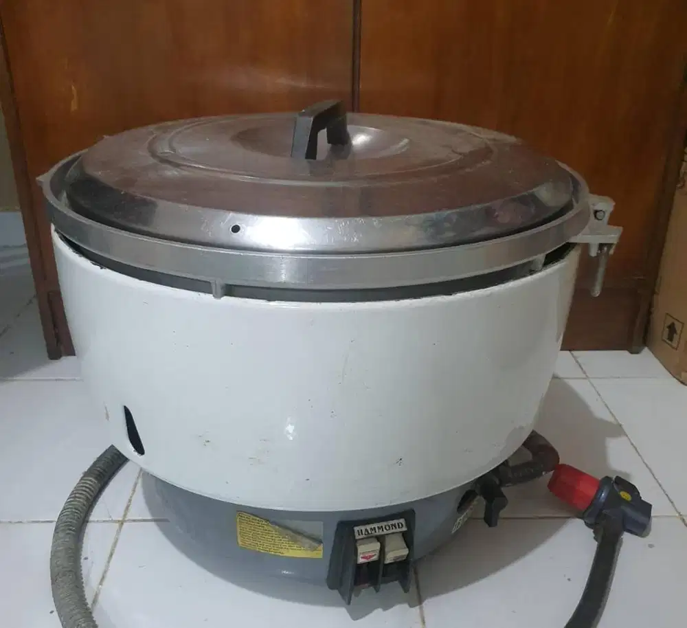Rice Cooker Besar