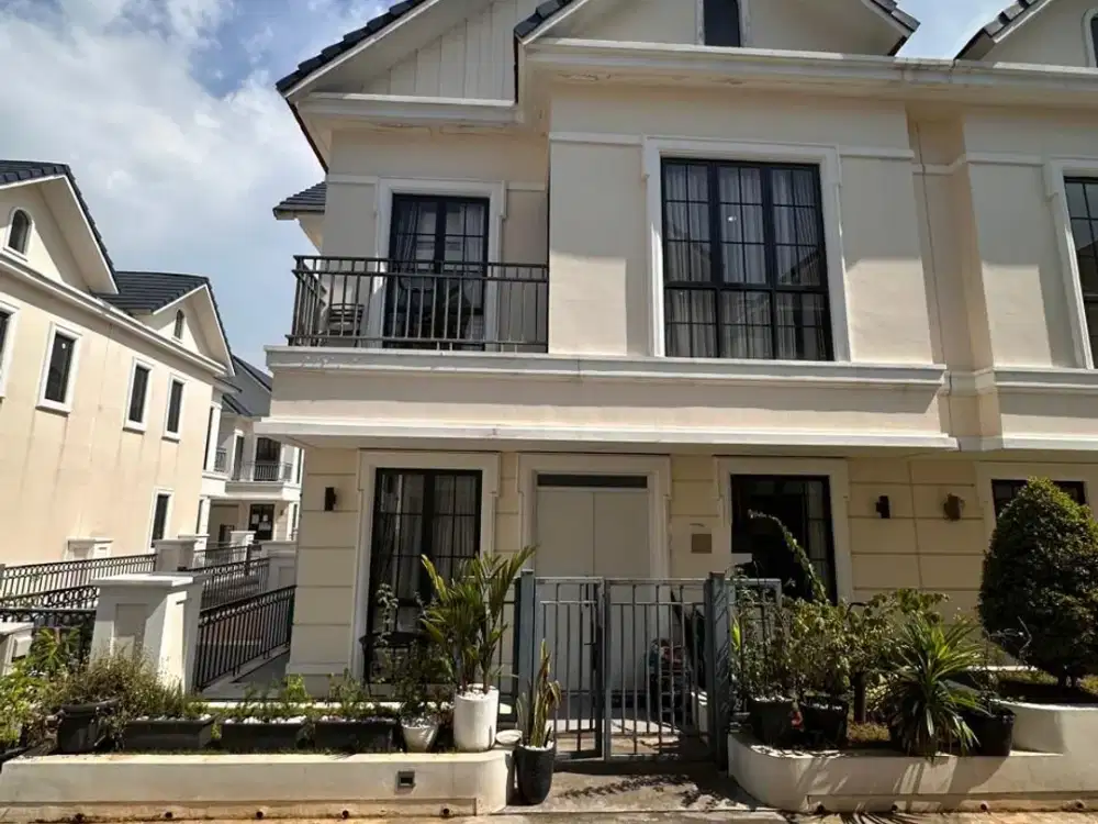 Jual Murah Posisi Hook Full Furnished Siap Huni Tinggal Bawa Koper Aja