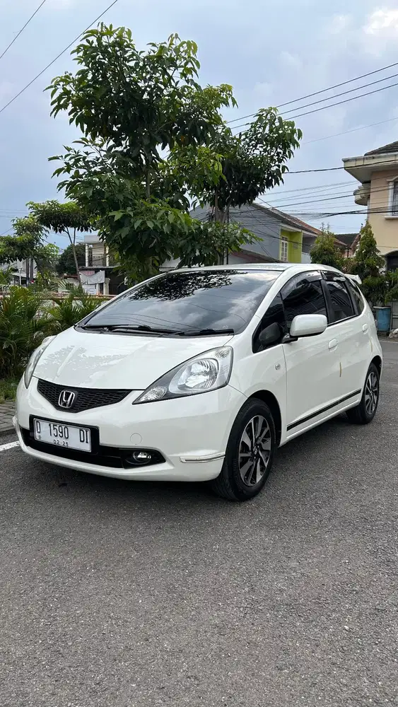 Honda Jazz 1.5 Matic 2010 Bensin