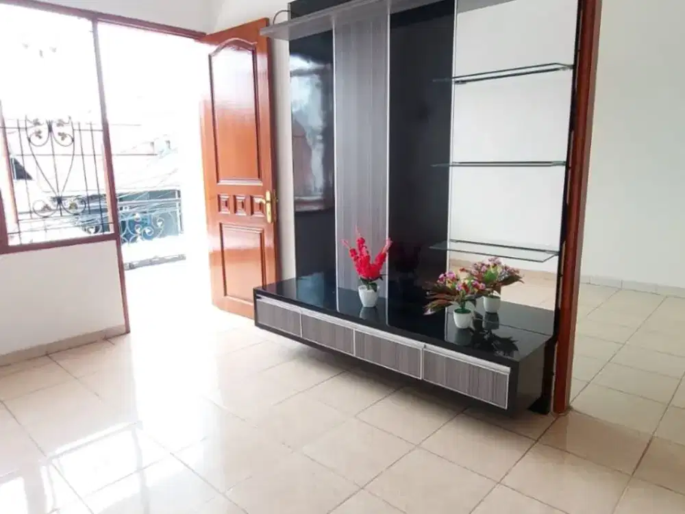 Rumah Cantik 2 Lantai Sudah Renovasi di Taman Harapan Baru Bekasi