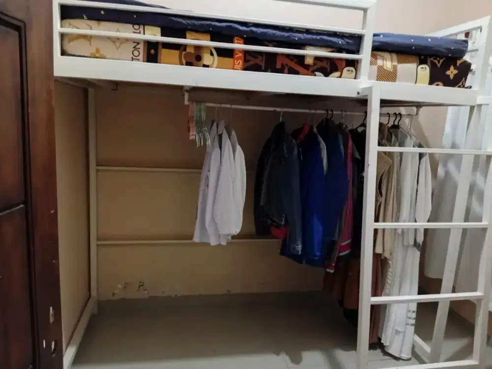 Dijual tempat tidur besi