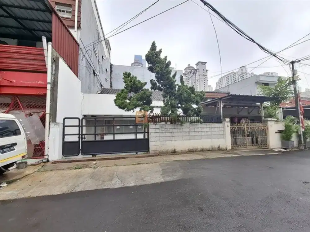 Lokasi strategis! cocok utk Hunian ataupun usaha Disewakan Rumah Di tanjung duren dekat Taman anggrek dan central park mall