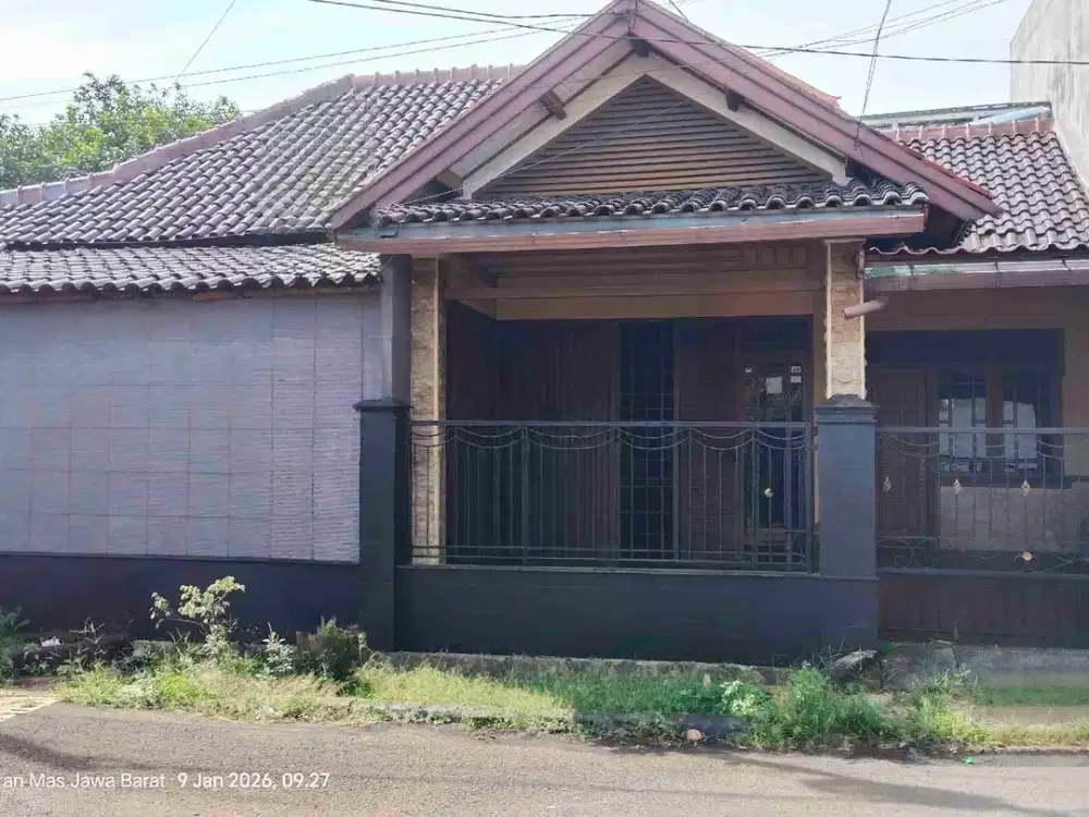 di jual cepat rumah di kompleks BDN selangkah ke pintu tol sawangan depok