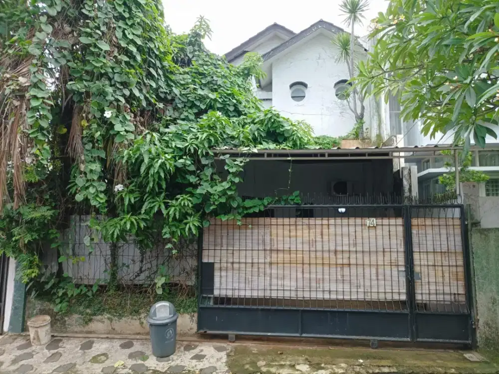 Rumah Dijual Dalam Komplek Lebak Lestari lebak Bulus Jakarta Selatan