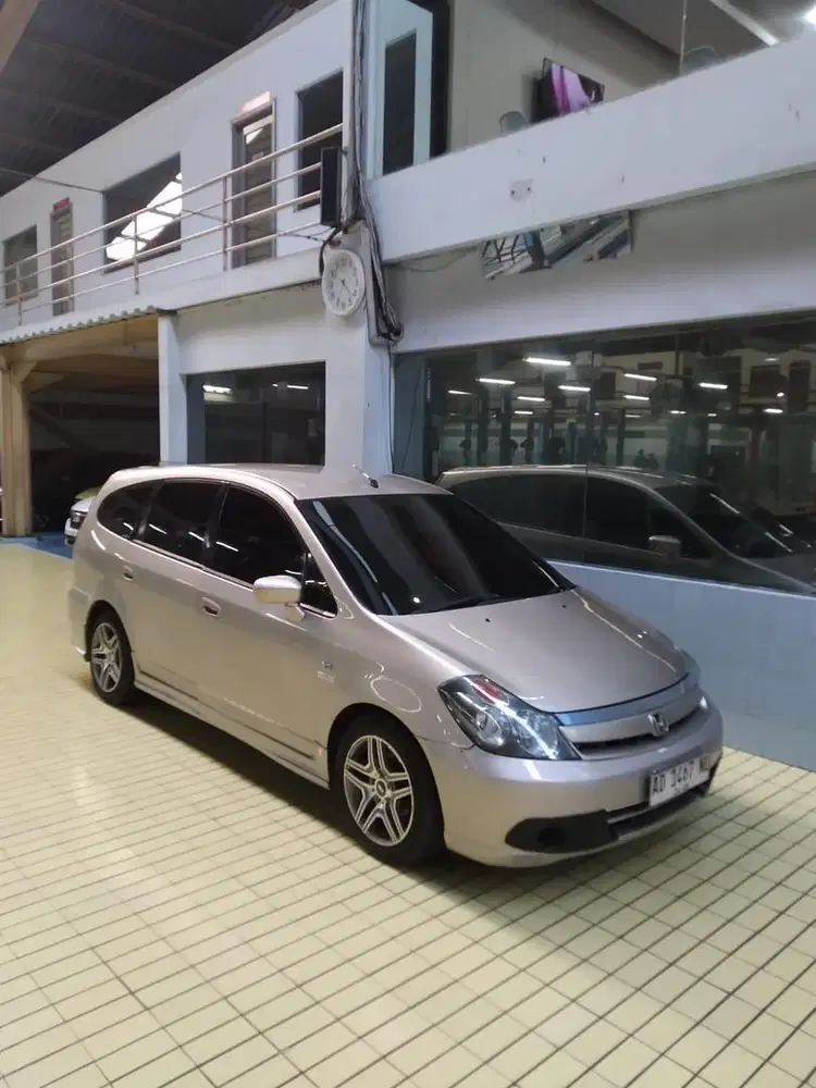 Honda stream facelift