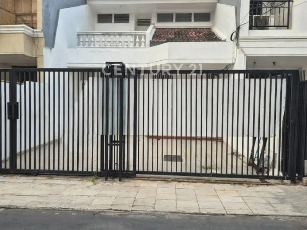 Rumah Dua Lantai Di Janur Asri, Kelapa Gading