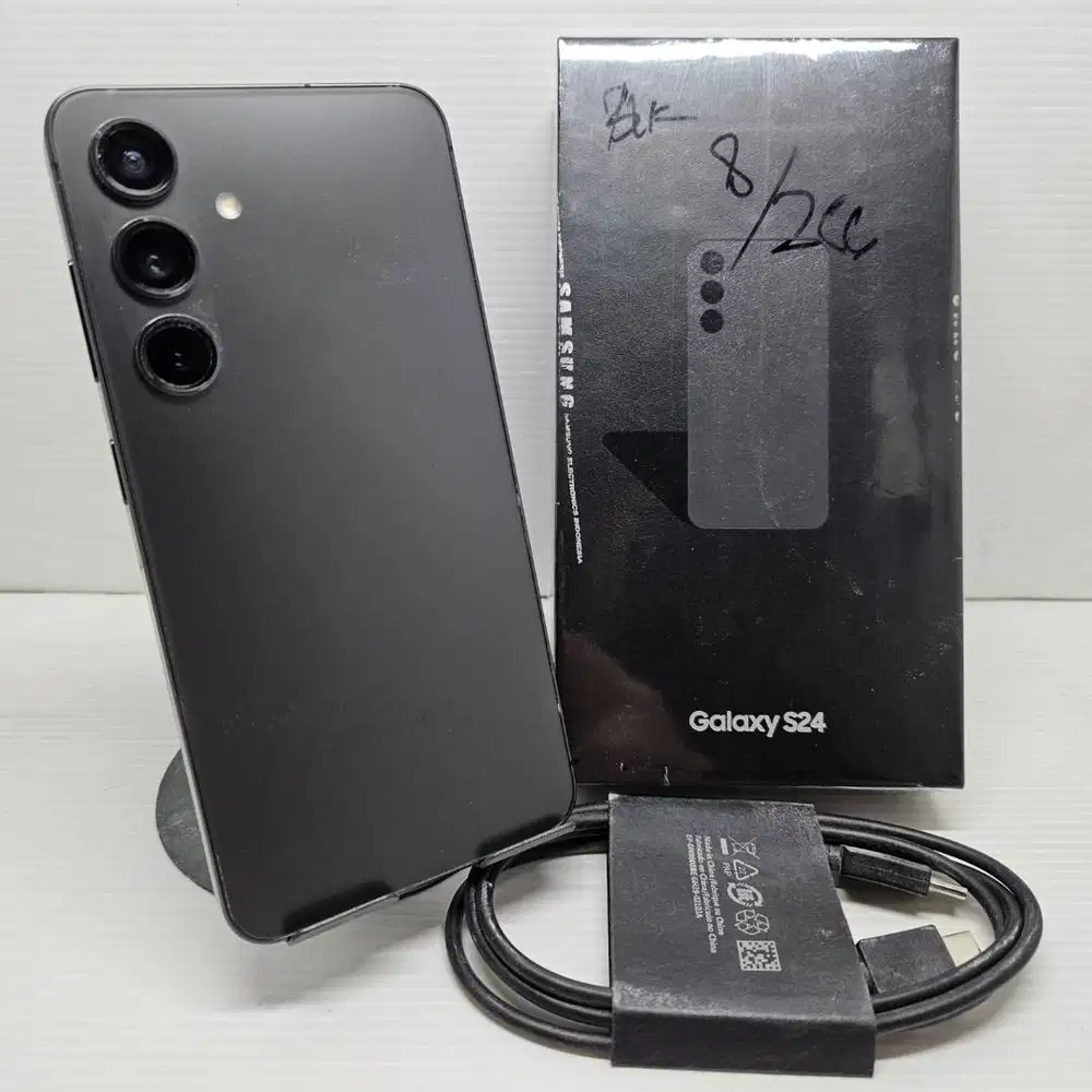 SAMSUNG GALAXY S24 5G 8/256 ONYX BLACK FULLSET  EX SEIN MULUS NO MINUS