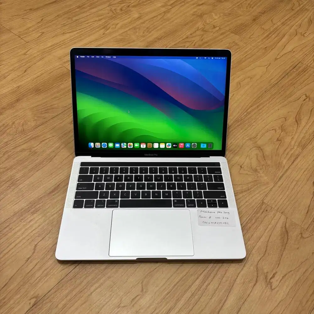 MacBook Pro 13 2019 i5 8/256GB