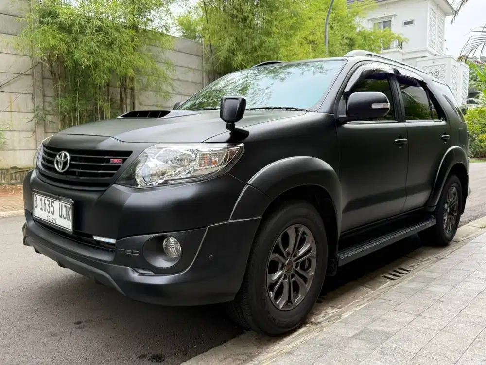 Toyota Fortuner VNT TRD 2014