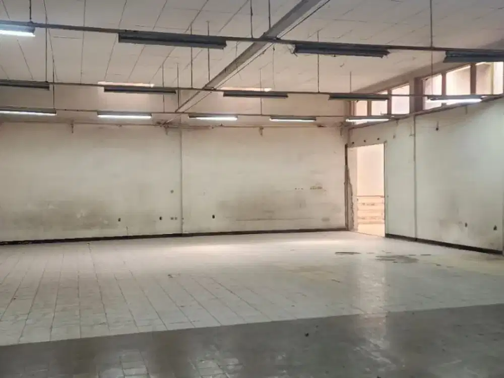 DIJUAL GUDANG JL ARJUNA (SAYAP PAJAJARAN) BANDUNG -dkt pintu tol pasirkoja- NE