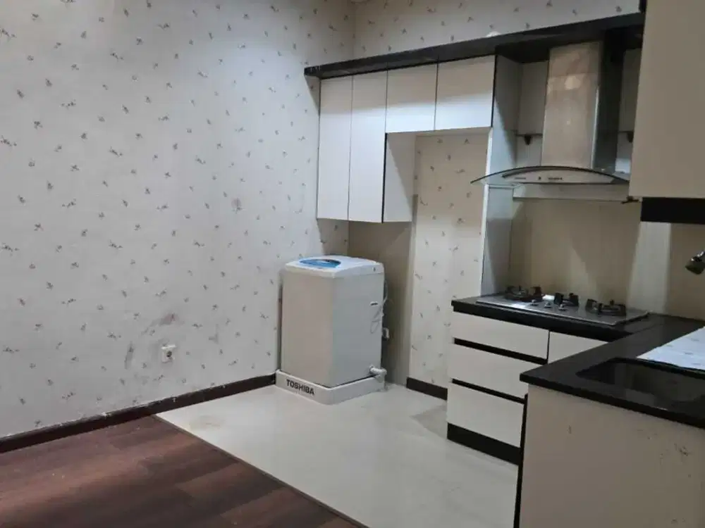 Disewa Rumah Layar Permai Pik 4x12 bangunan 2 lantai