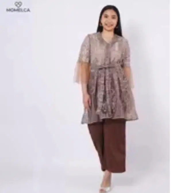 Dijual outer new brand momelca