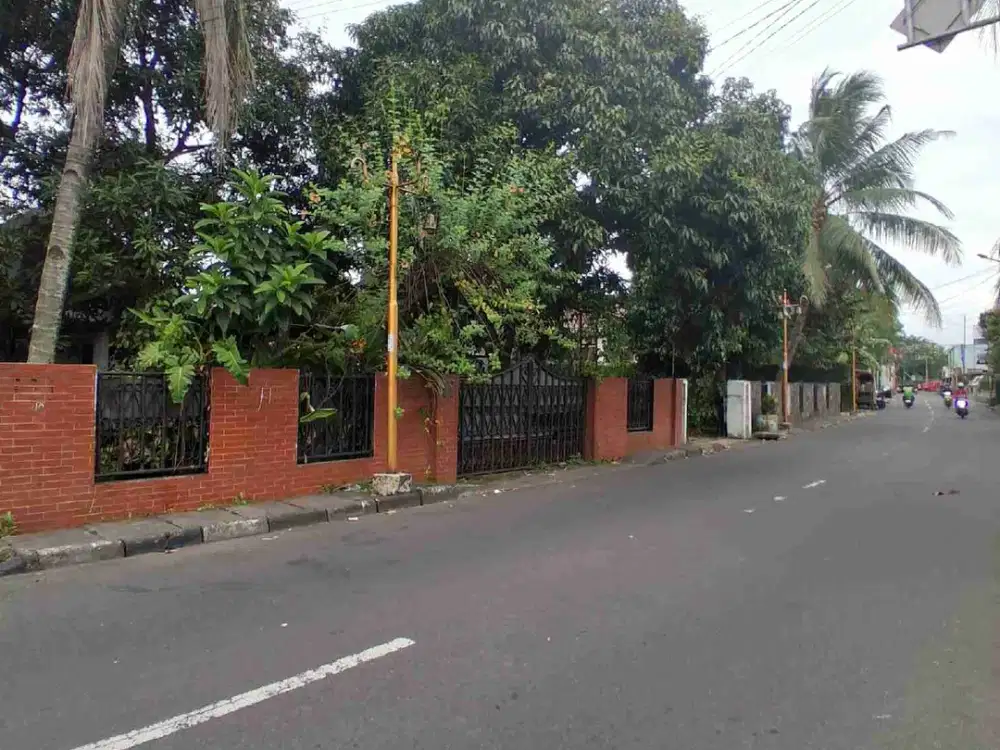 Di jual rumah hitung tanah saja di dekat RS Hermina depok siliwangi depok