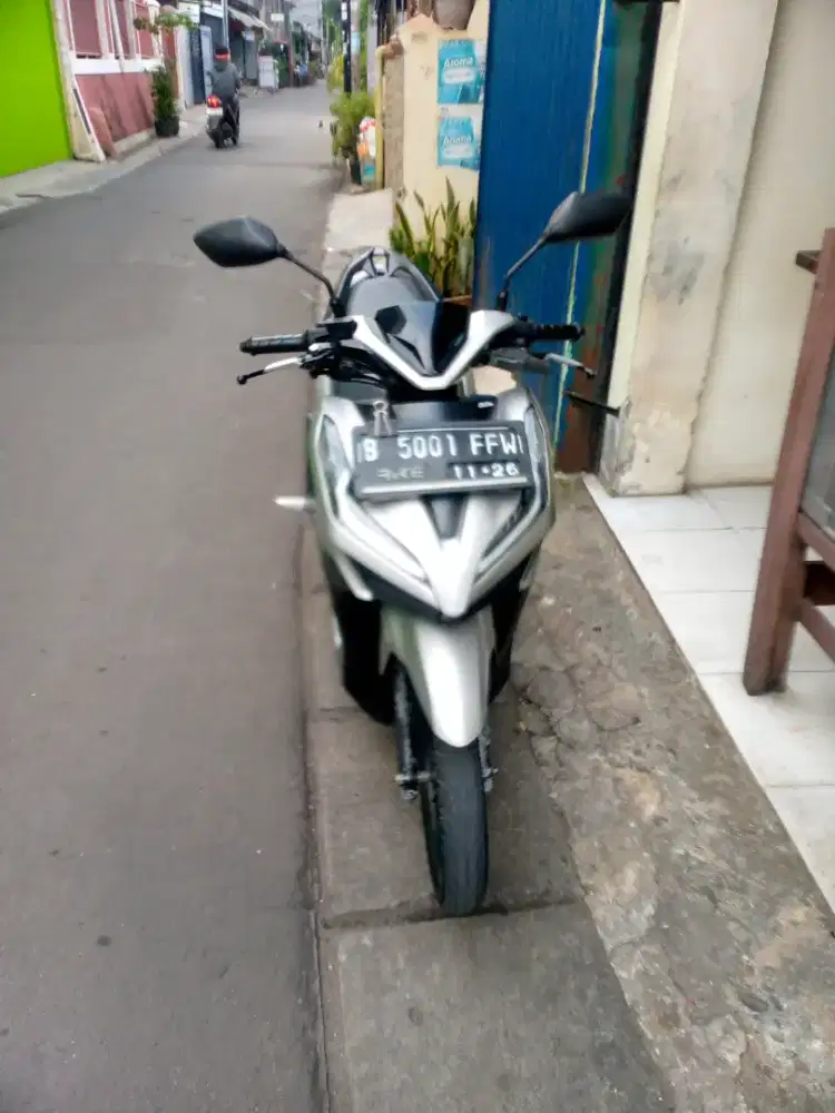 Vario 150 cc kyeles