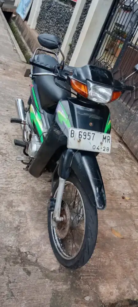 Mau jual Honda Supra x tahun 2001 lengkap pajak hidup