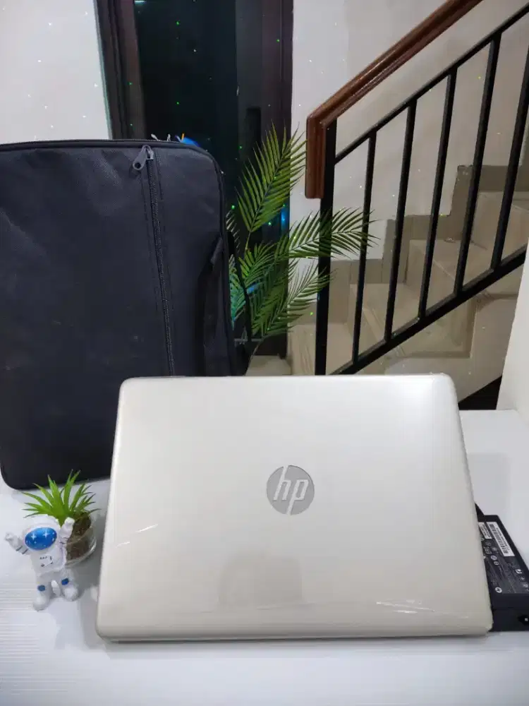 Laptop HP 14s dq4028TU F33 GEN 11 SUPERSLIM LIKE NEW RAM 8GB/SSD 512GB