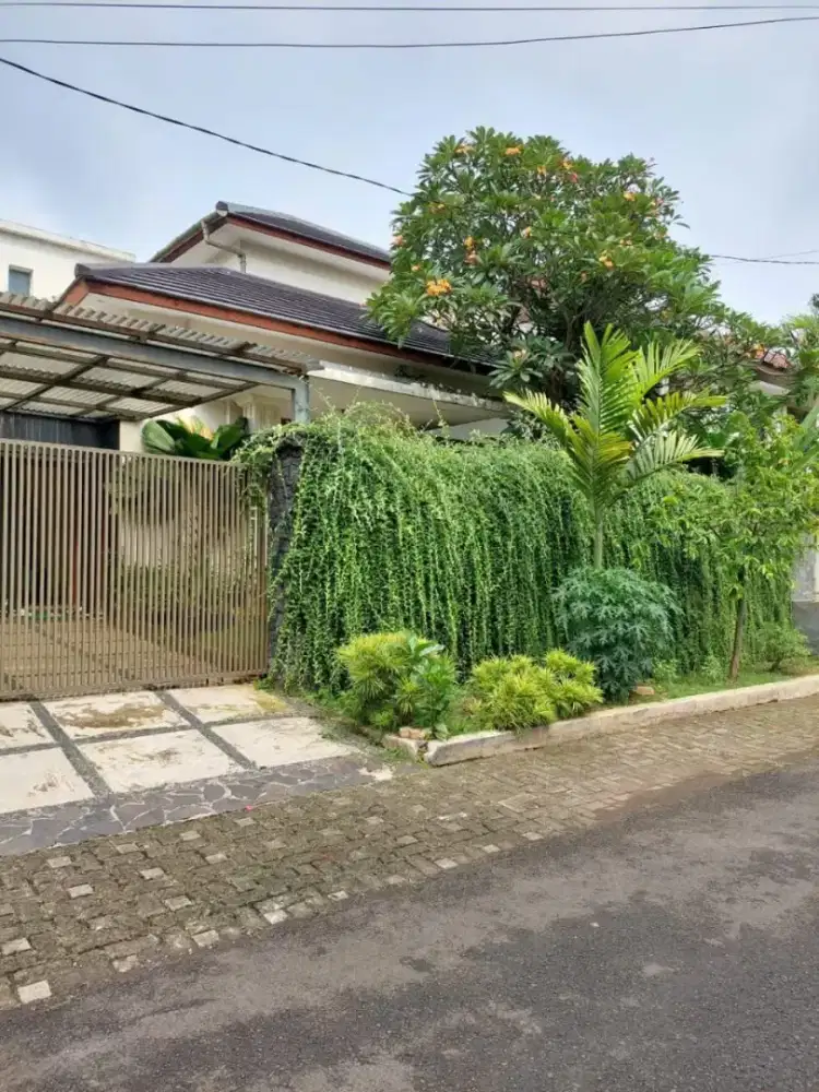 Dijual Cepat Rumah di Delman Indah, Kebayoran Lama, Jakarta Selatan