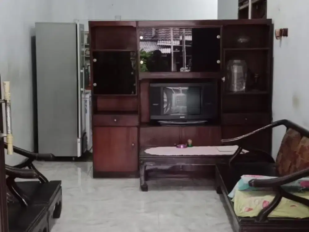 DIJUAL RUMAH Harapan Indah – Bekasi Lokasi strategis, cocok untuk hunian keluarga maupun investasi.