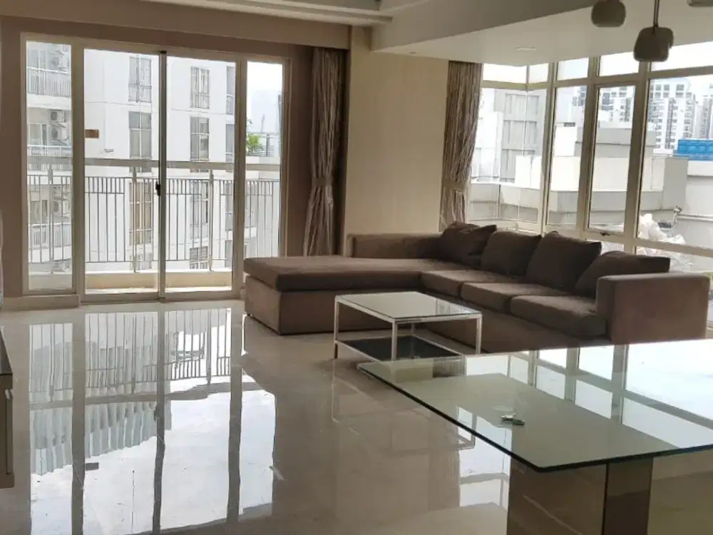 Disewakan Apartemen Royal Mediterania 3 Bedroom