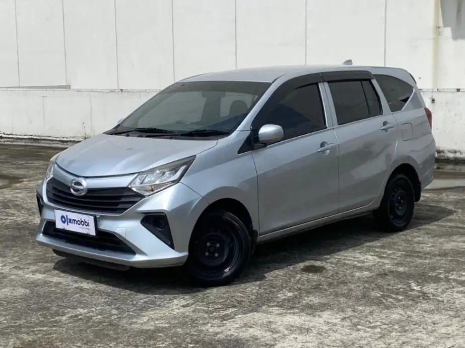 Low KM Daihatsu Sigra 1.2 X Bensin-MT 2023 Silver LDAL