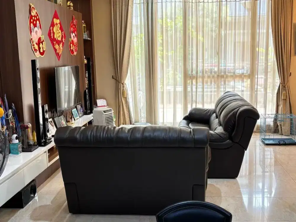 Disewakan Rumah PIK Crown Mansion, 8x15, Furnish, Siap Huni