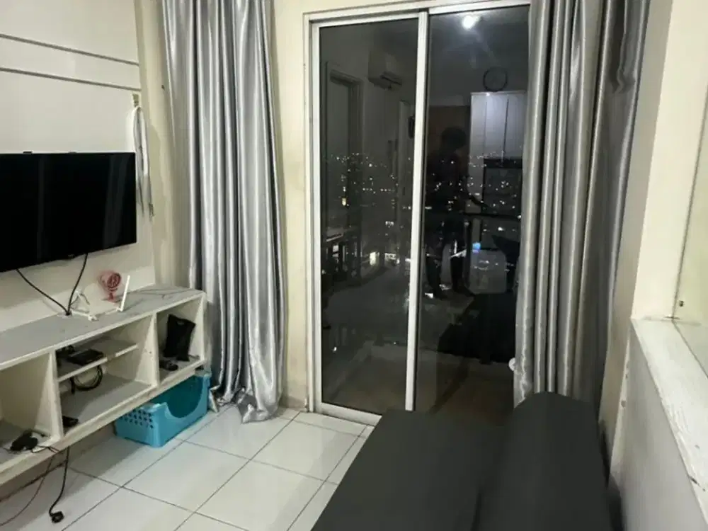 Sewa Apartemen Signature Park Tebet 2BR Lantai 20 Strategis Dekat KRL