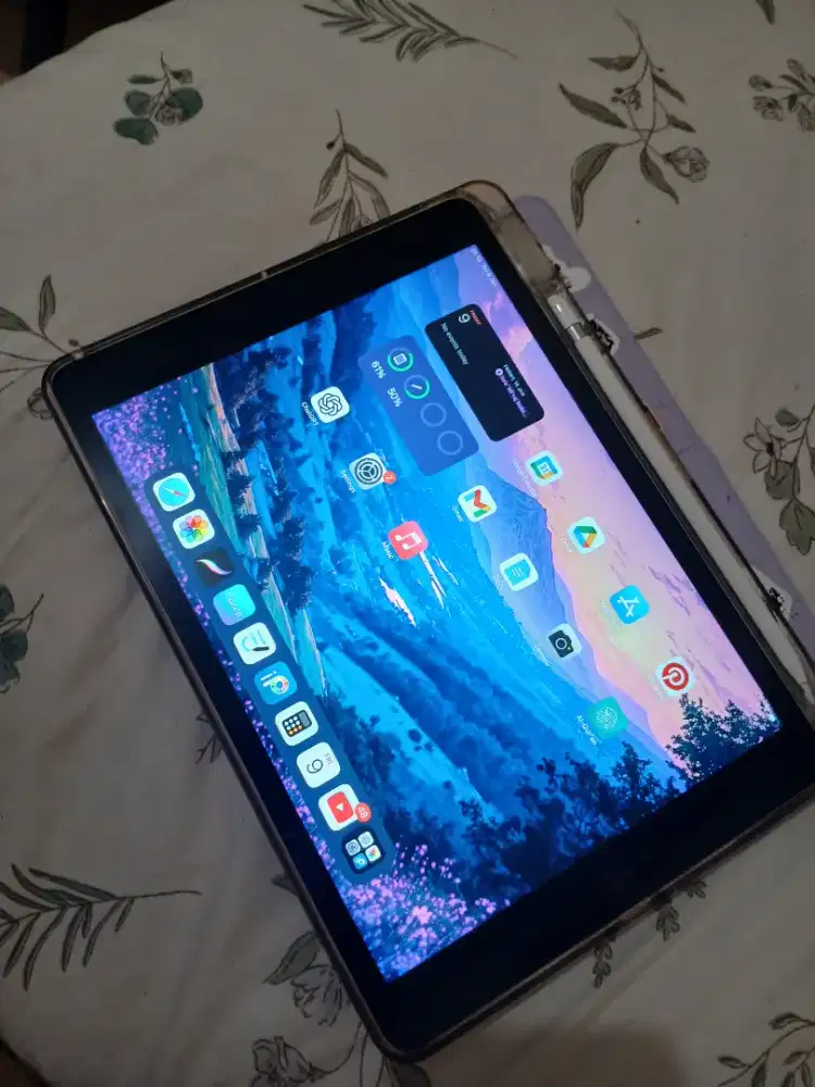 IPAD 9 64GB + APPLE PENCIL MULUS LIKE NEW