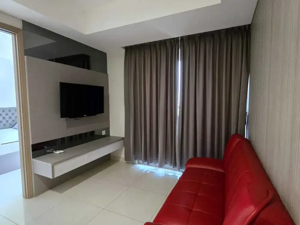 Disewakan Apartemen Gold Coast, 3BR, 81m2, Sea View, Furnish