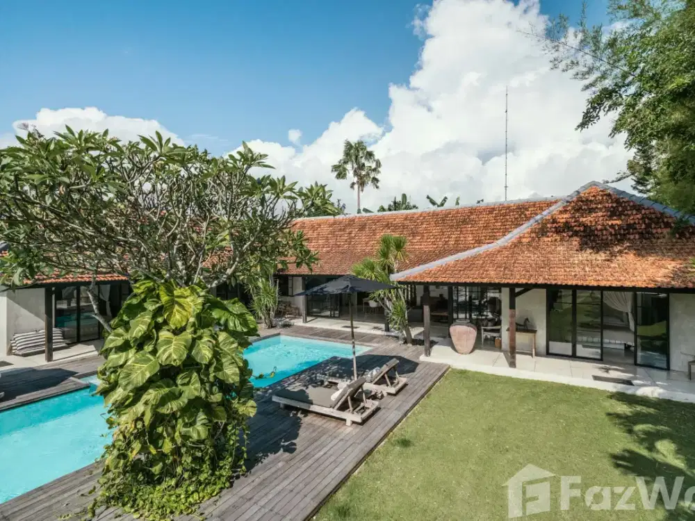 3 Bedroom Villa for sale in Berawa, Bali