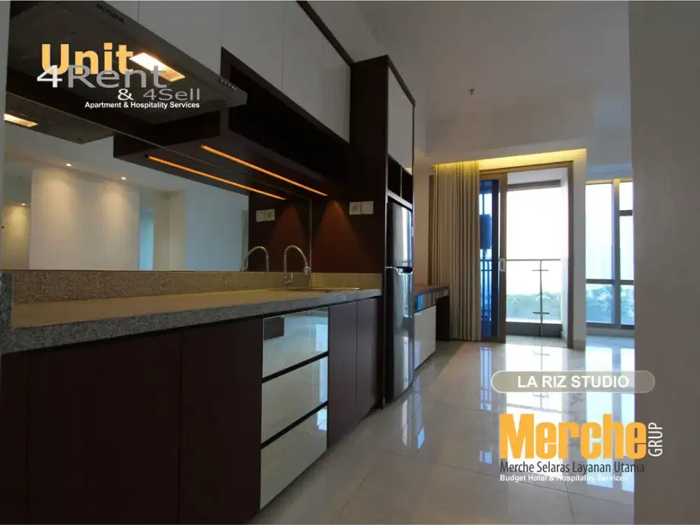 DISEWA STUDIO LA RITZ DENGAN PEMANDANGAN KOLAM RENANG YANG MENAKJUBKAN