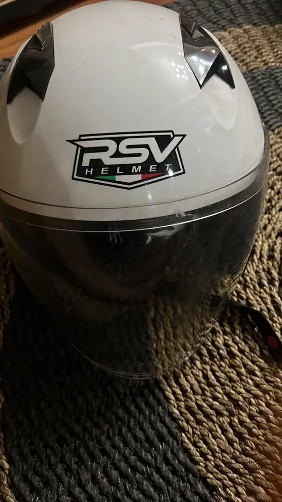 Helm half face plus intercom retouch x5