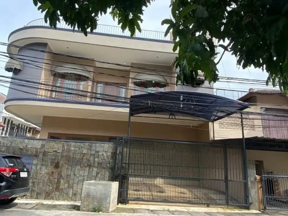 Murah !! DISEWAKAN RUKAN 3 LANTAI ADA KOLAM RENANG DI KELAPA GADING COCOK UNTUK KANTOR DAN RUMAH TINGGAL