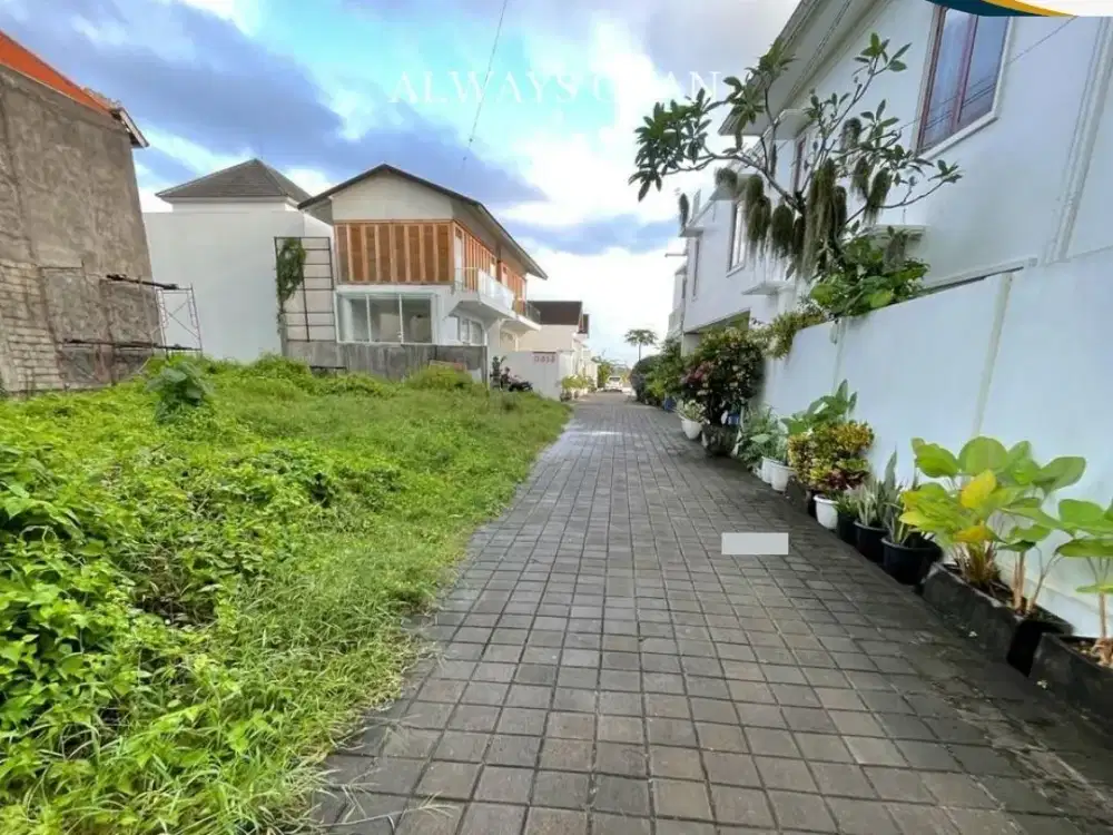 Tanah datar siap dibangun area munggu