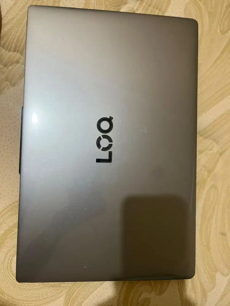 Dijual cepat laptop lenovo LOQ Essential