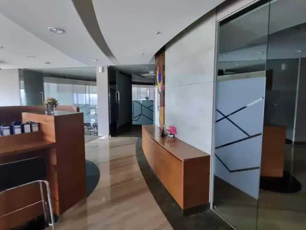 OFFICE FURNISH DI SEWAKAN DI SOUTH QUARTER