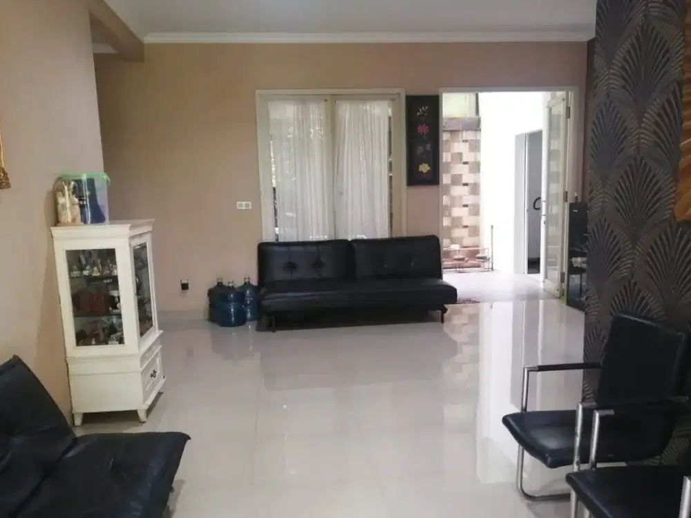 Dijual Rumah Ngantong Besar Cluster Beryl Summarecon Serpong