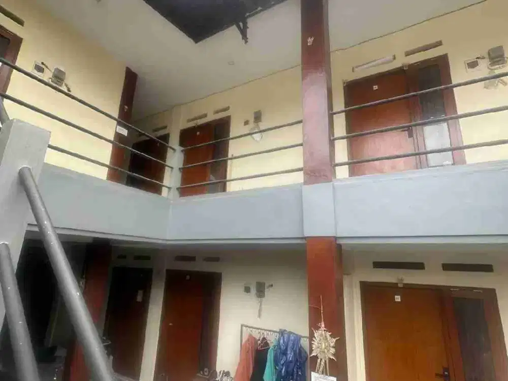 DIJUAL KOST-KOSTAN LANTAI 2 LOKASI JALAN CEKOMARIA