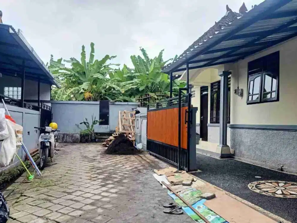 Di jual rumah second lantai 1 siap huni di perumahan dalung permai Kerobokan kaja Kuta Utara Badung