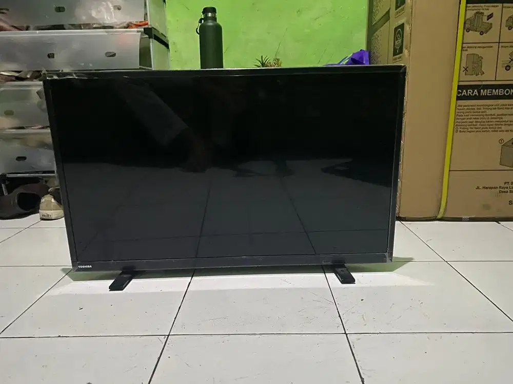 Jual tv bekas Toshiba 32 inch 350k