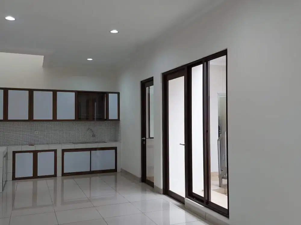 Disewakan Rumah 2 Lantai Siap Huni Summarecon Cluster Btari Bandung