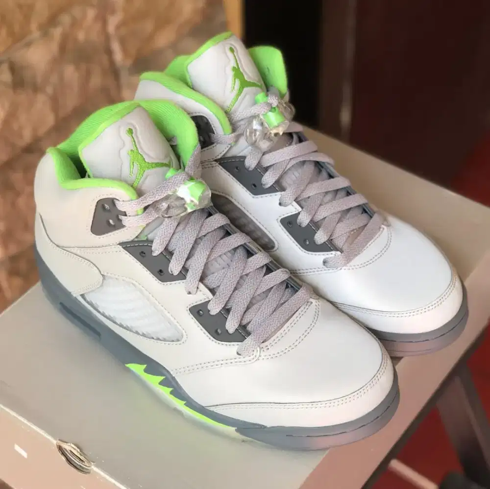 SEPATU JORDAN 5 RETRO VNDS