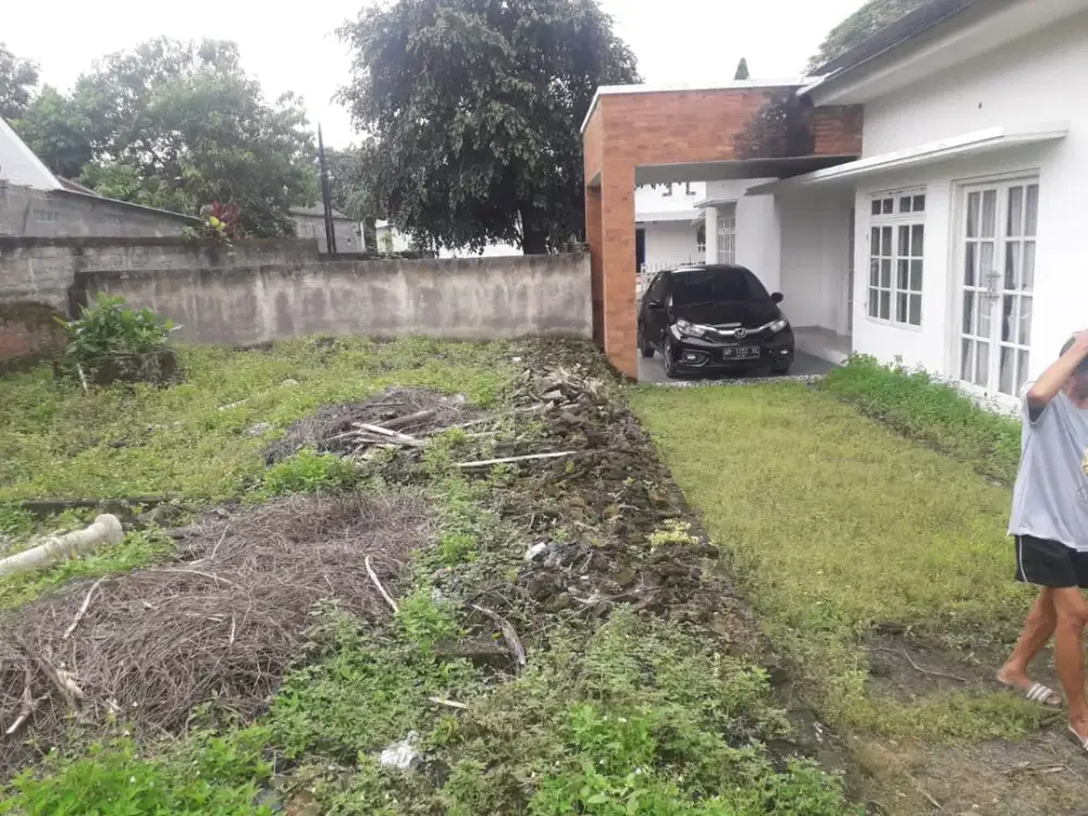 Rumah Asri Luas 701 m² Dekat JCM, Sinduadi Mlati – Lokasi Strategis