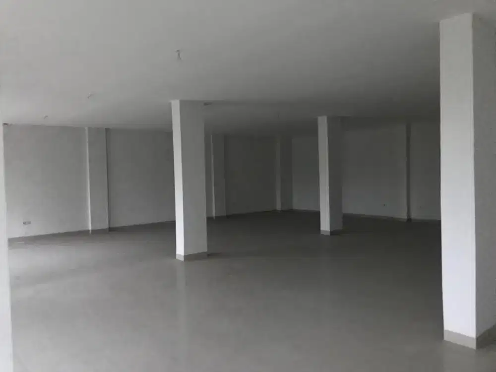 Disewakan Ruko Elang Laut Gandeng 3, PIK, Siap Pakai, Ada Lift