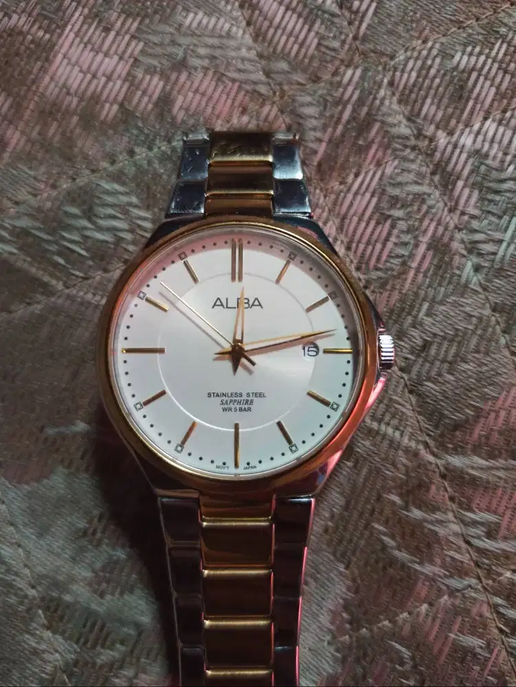Jam tangan Alba
