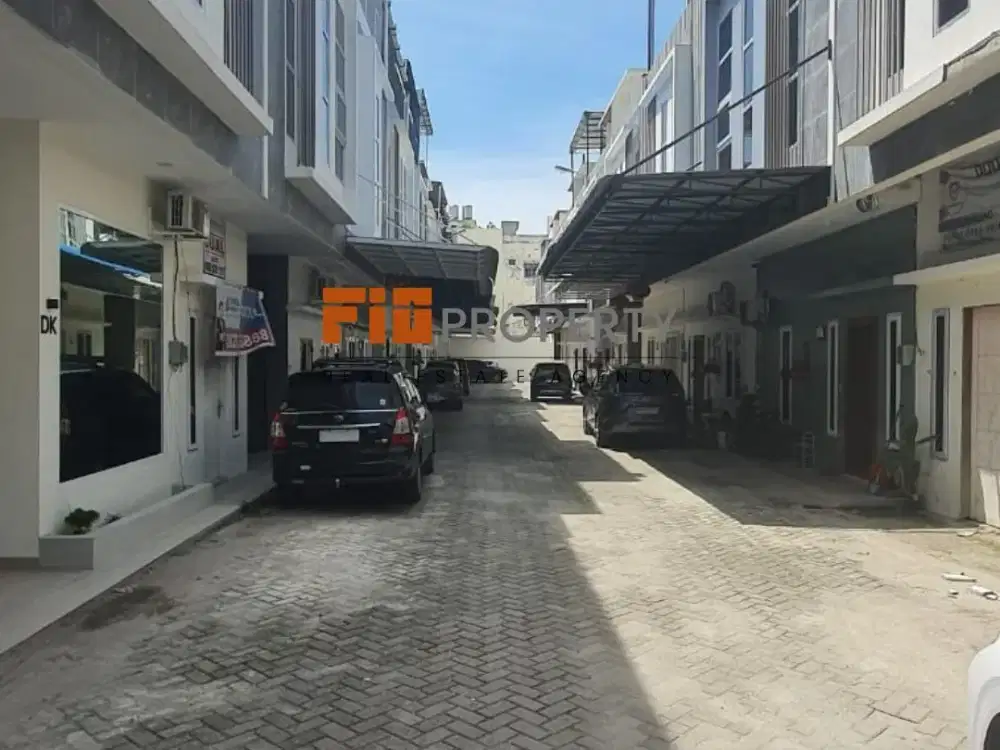 DI JUAL RUMAH KOMPLEK BHAYANGKARA PALACE