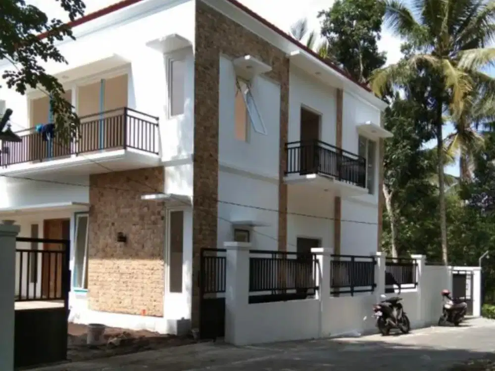 Dijual Rumah Jogja 2 Lantai, 6 Menit UII