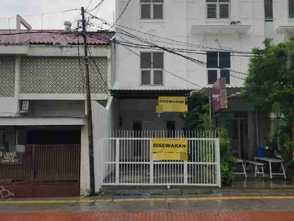 Ruko Raya Tebet Strategis