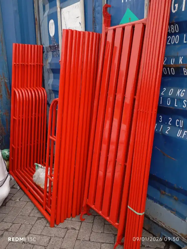 SCAFFOLDING / STEGER T170