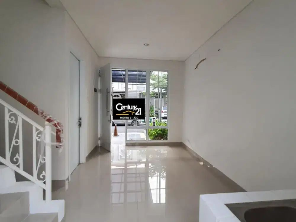 Rumah Minimalis Modern 2 Lantai Siap Huni di Cluster La Seine JGC Cakung Jakarta Timur